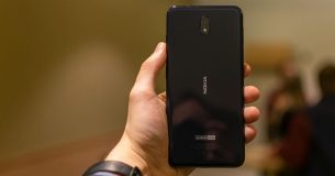 Nokia 3.2 trình làng: màn hình lớn, giá hấp dẫn, pin 4000 mAh