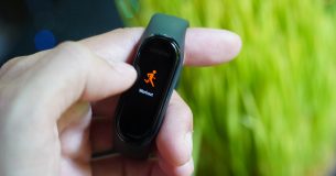 Trong 8 ngày, Xiaomi Mi Band 4 đã bán 1 triệu chiếc cho người dùng