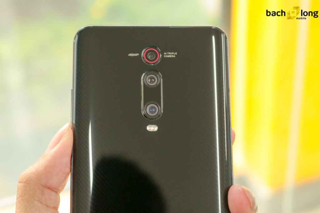 Đập hộp Xiaomi Mi 9T: Camera pop- up, 6GB RAM, camera 48MP