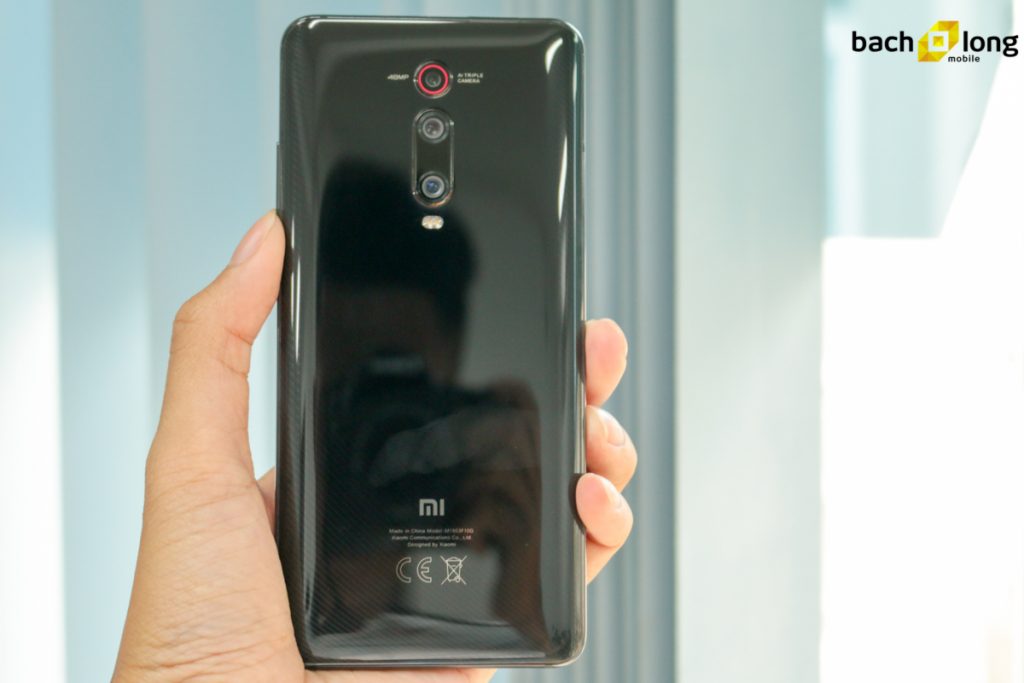 Đập hộp Xiaomi Mi 9T: Camera pop- up, 6GB RAM, camera 48MP