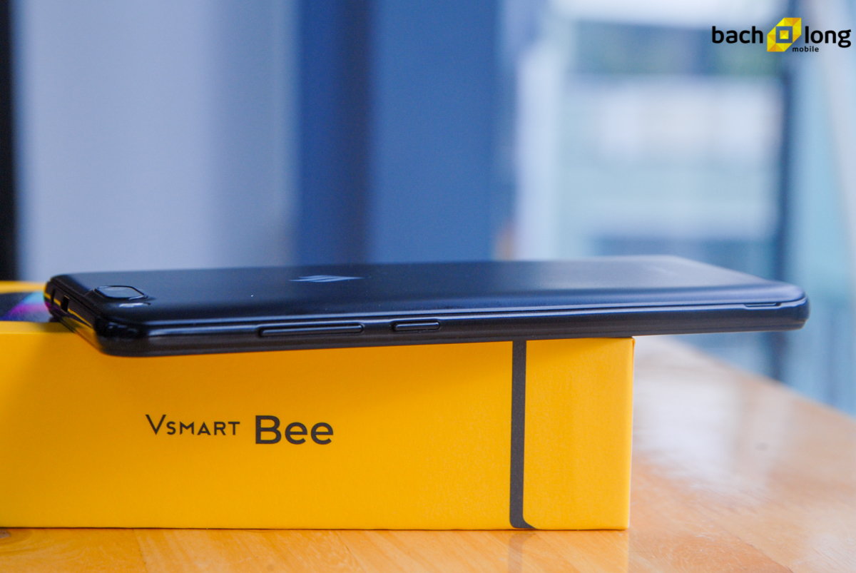 Mở hộp Vsmart Bee: Với 1 triệu đồng, chúng ta có gì?