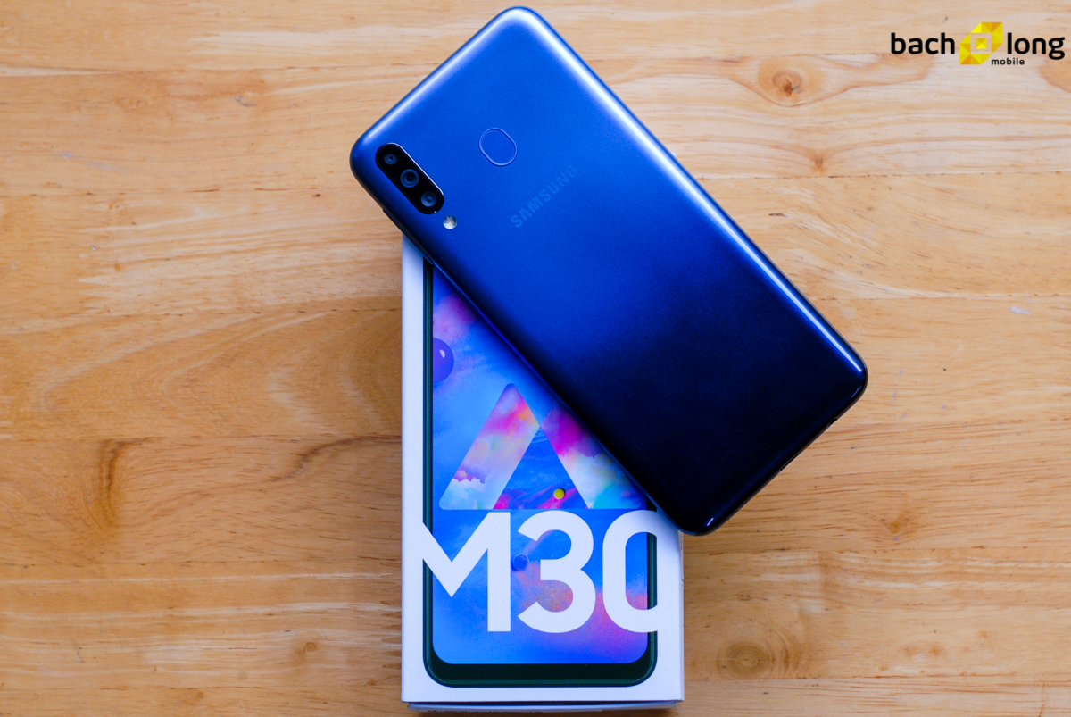 Đập hộp Galaxy M30: Smartphone “giá Xiaomi” - cấu hình flagship Samsung