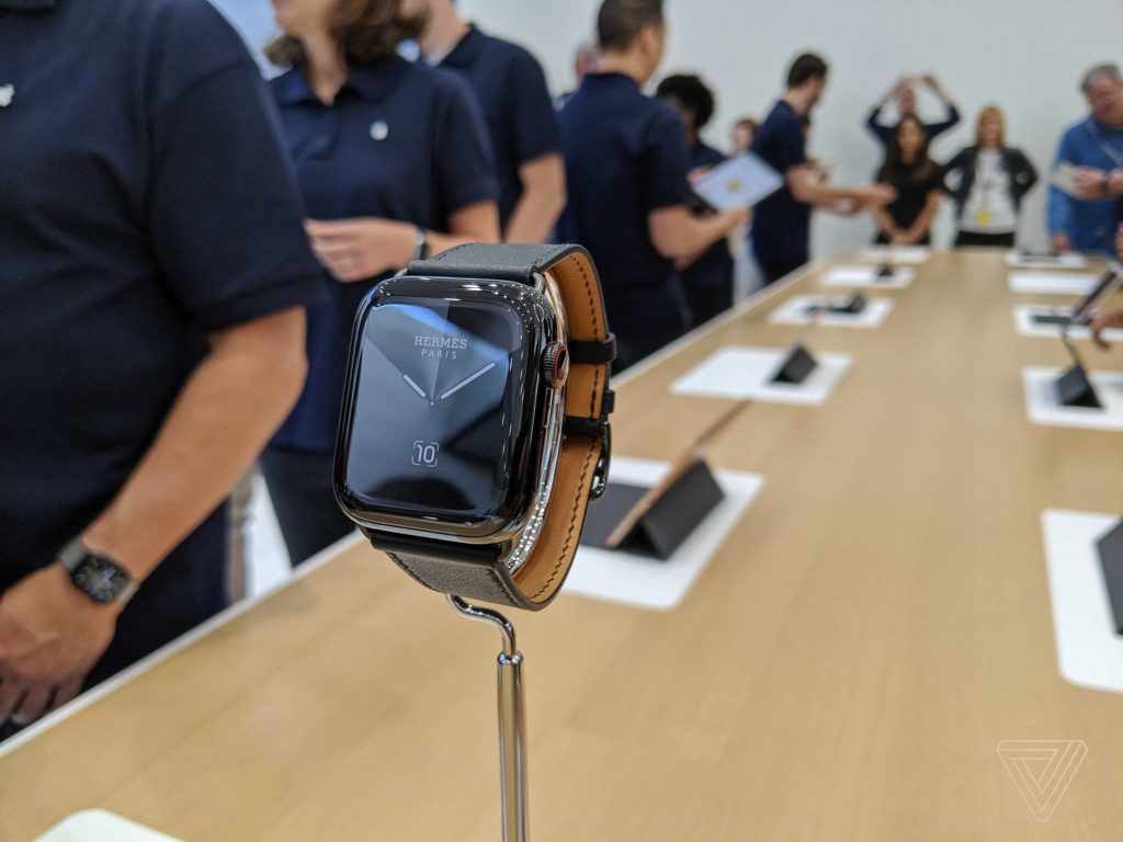 Đây là hình ảnh bộ ảnh thực tế của Apple Watch Series 5 - BNews