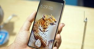 Chia sẻ hình nền Bphone B86 và cách làm trán dầy vui vẻ cho smartphone