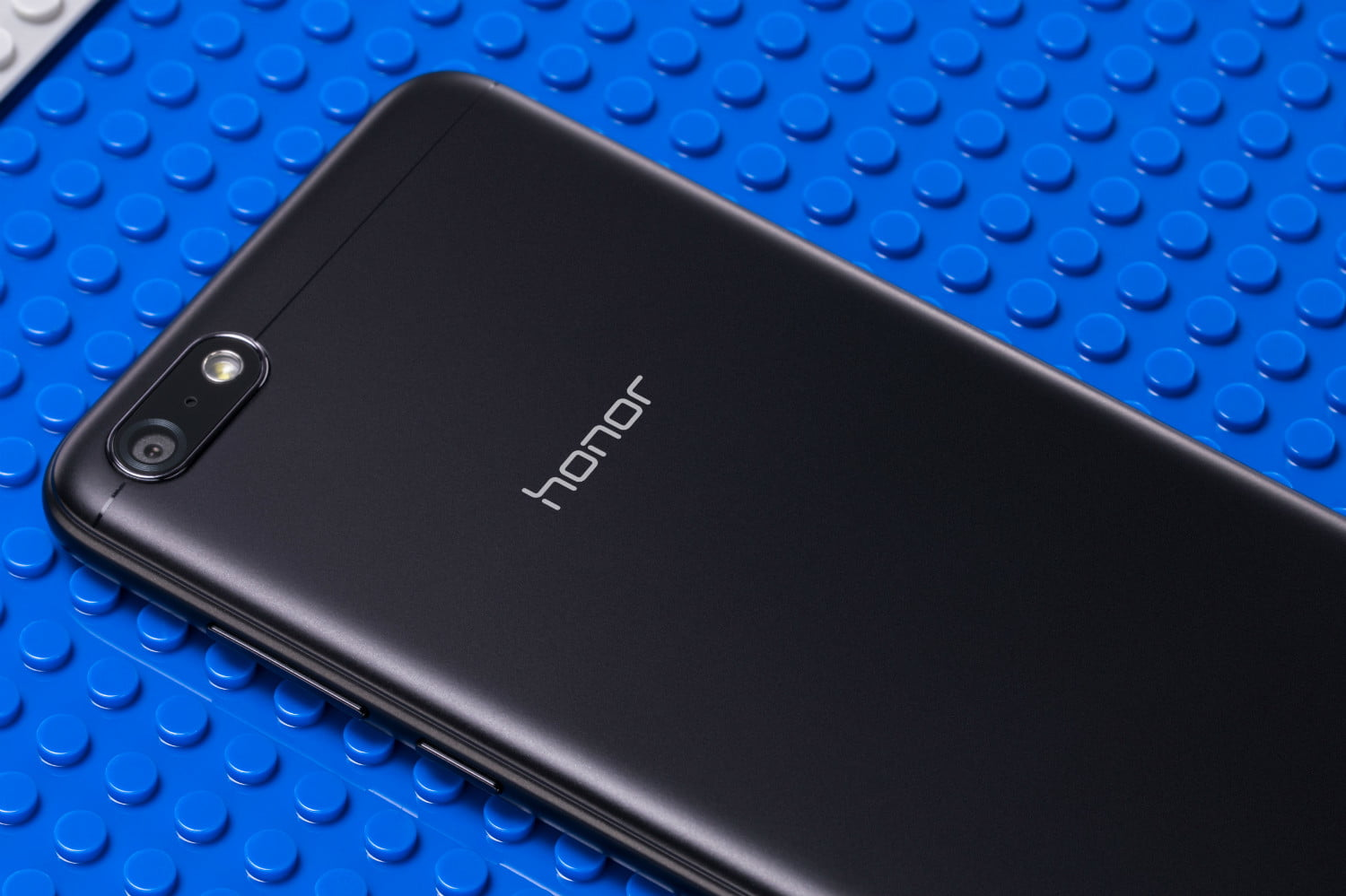 Чем отличается honor 7a от honor 7s