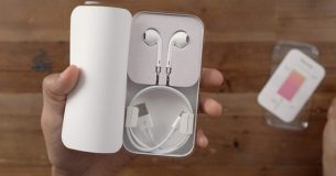 Cắt giảm phụ kiện iPhone 12, Apple chính thức giảm giá tai nghe EarPods xuống còn 19 USD