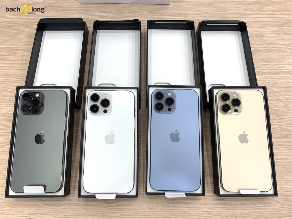Mở hộp iPhone 13 Pro Max: Bạn đã sẵn sàng trải nghiệm chiếc iPhone 13 Pro Max đến từ Apple chưa? Hãy cùng chúng tôi mở hộp sản phẩm này để khám phá những tính năng ấn tượng và thiết kế đẳng cấp của chiếc điện thoại này.