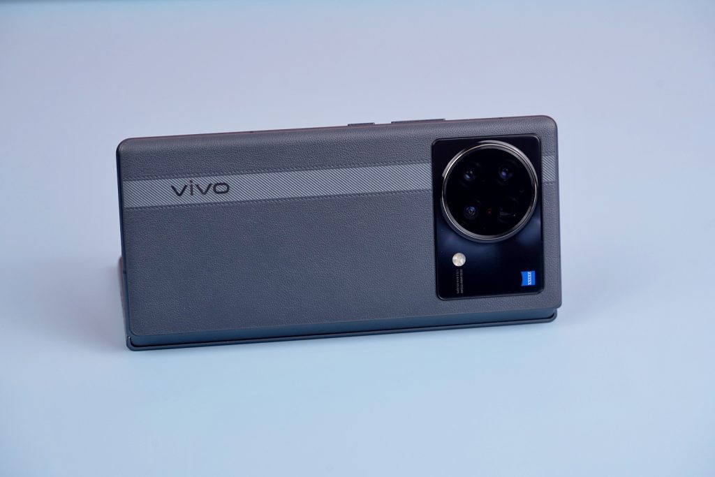 mở hộp Vivo X Fold