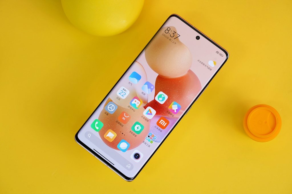 trên tay xiaomi civi 1s