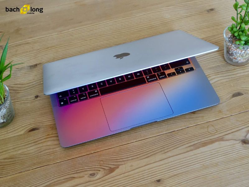 Giá bán của MacBook Air M2 là bao nhiêu?