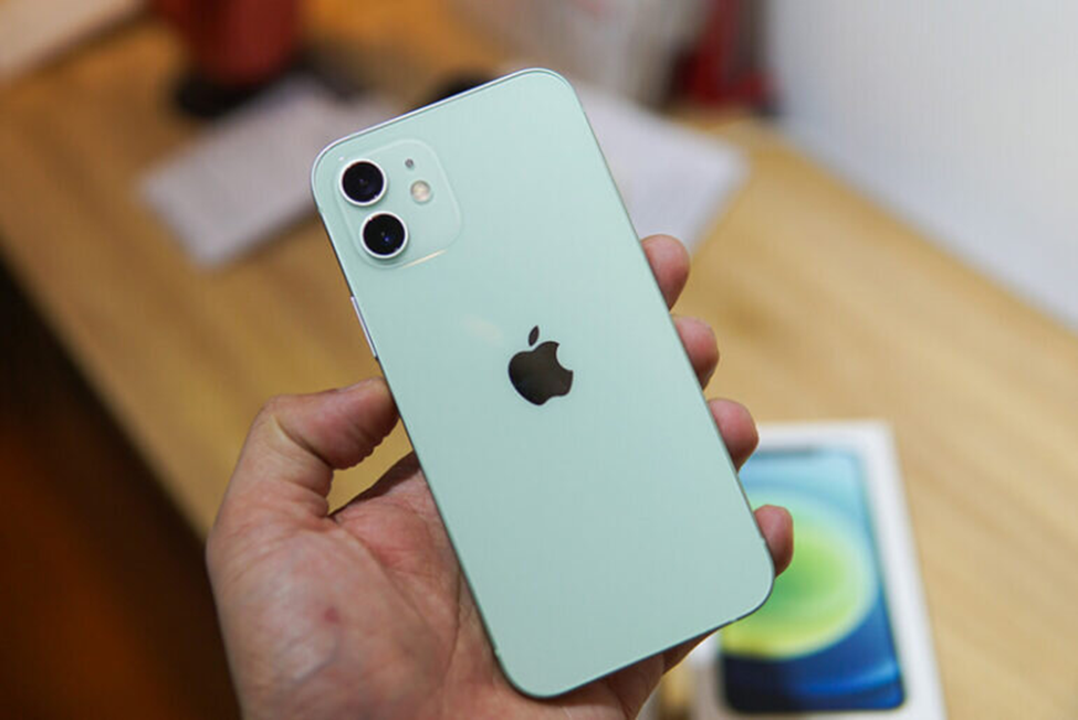 Apple phản hồi vụ iPhone 12 gây ung thư vì ‘phát ra quá nhiều bức xạ’