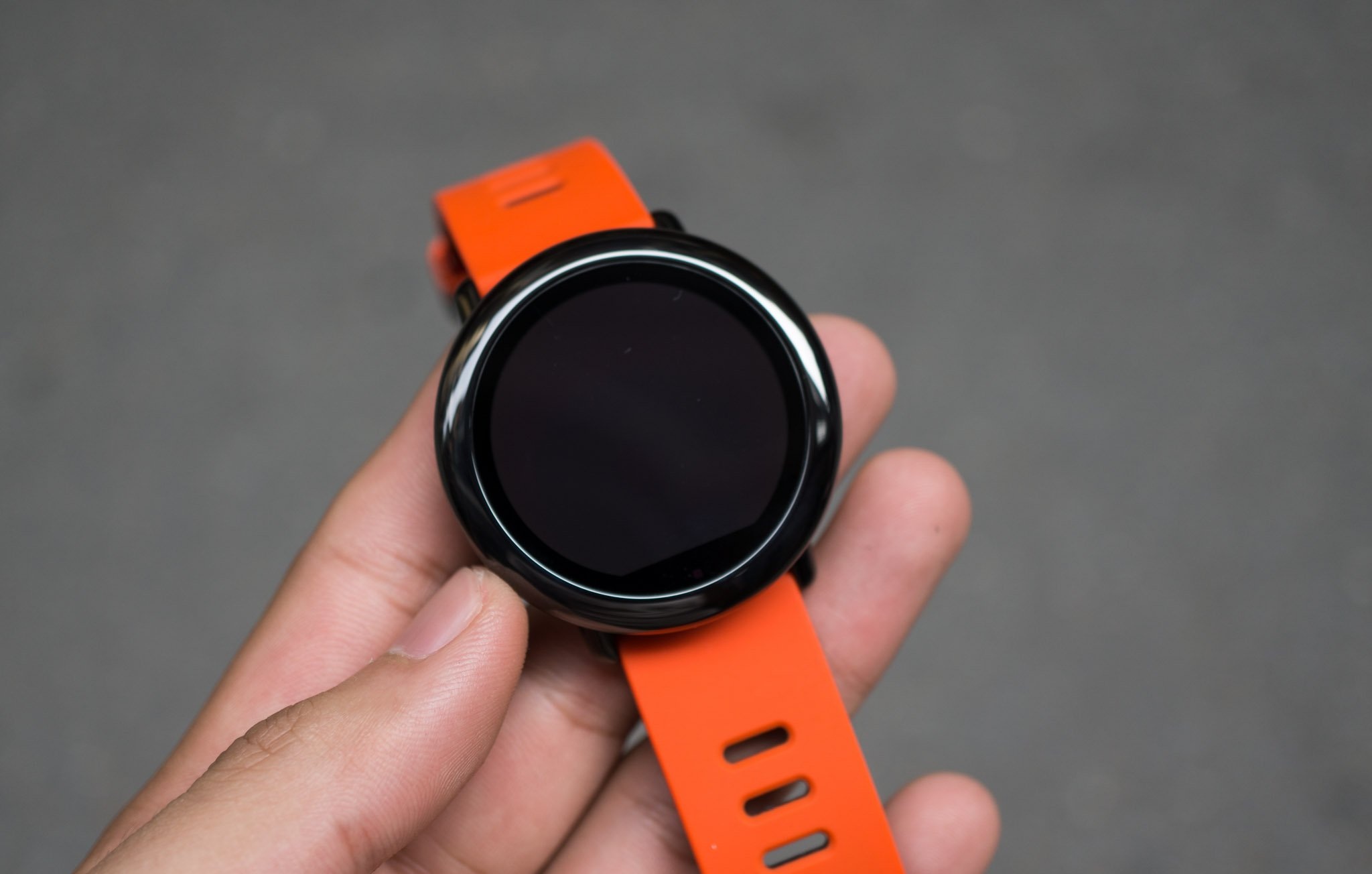 Thị trường có một chiếc smartwatch không bao giờ trầy, xài 10 năm vẫn như mới - 1