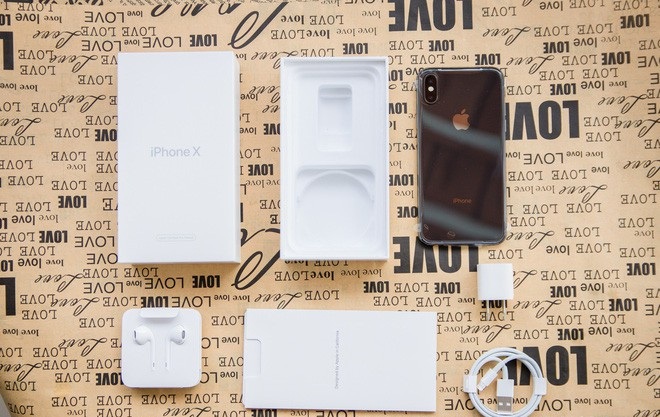 iPhone X mới 100% giá chỉ 22 triệu đồng bất ngờ tràn về Việt Nam - 4